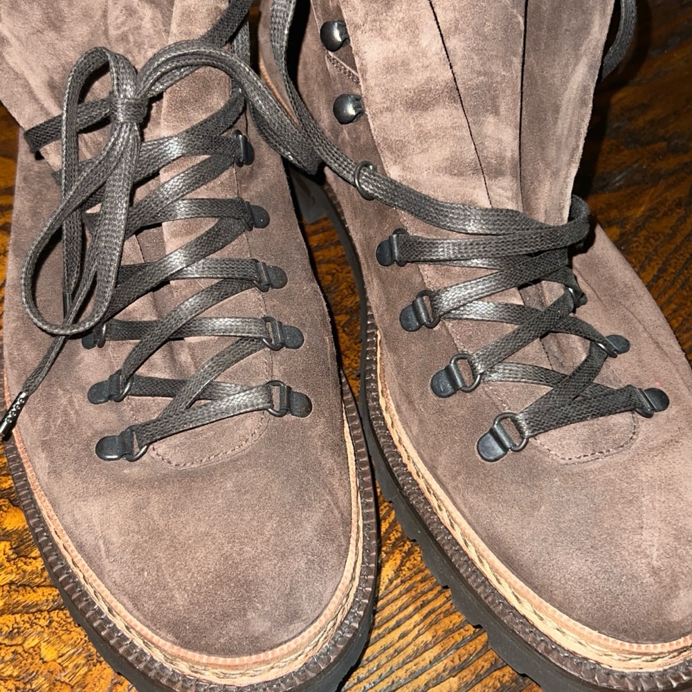 Men's Brown Suede Boots